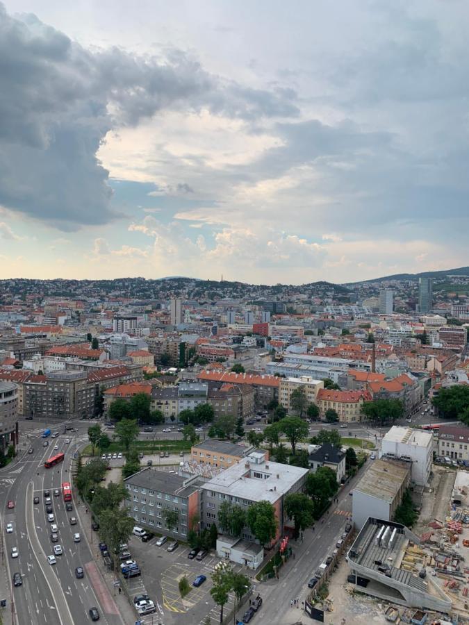 In Panorama On 25th Floor - Amazing View Close To Old Town Apartmán Bratislava